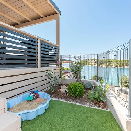 Luna Mare Boutique House